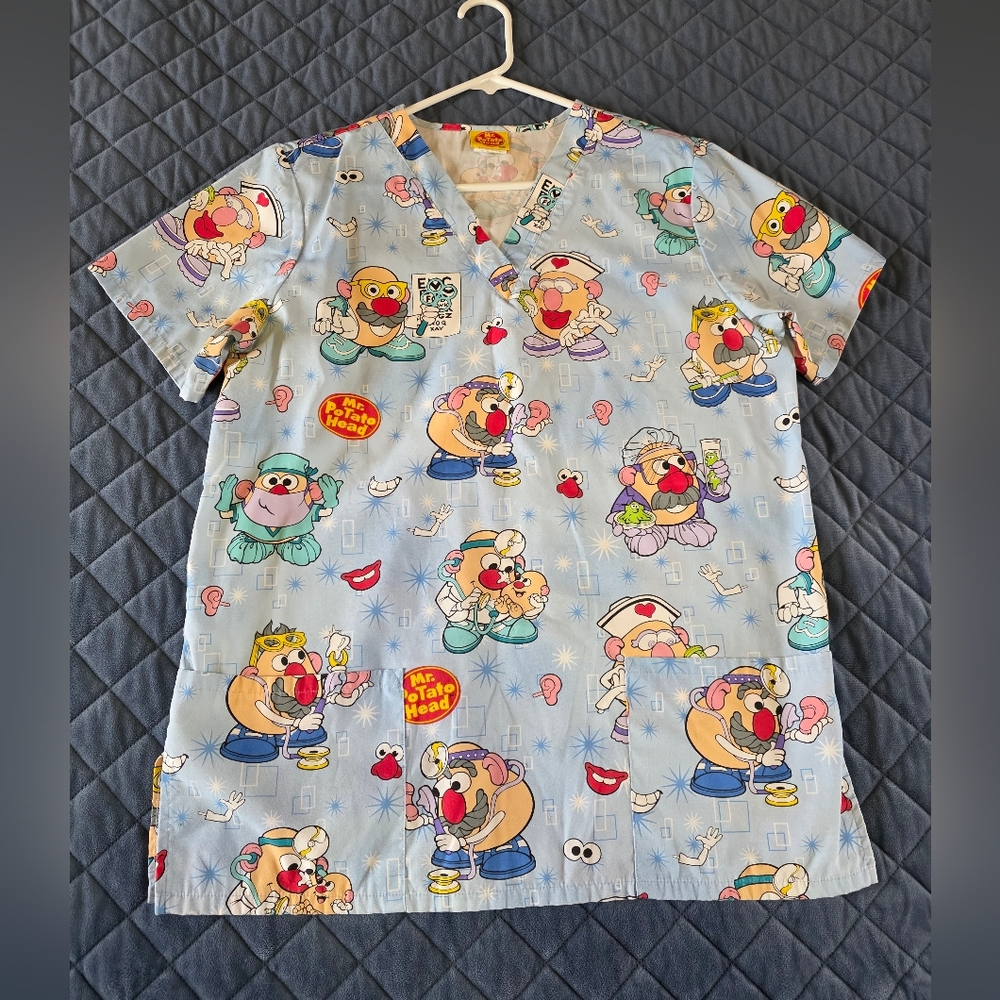 Womens Scrub Top Medium Mr Potato Head, Doctor, Nurse, Vet Tech, Surgeon
